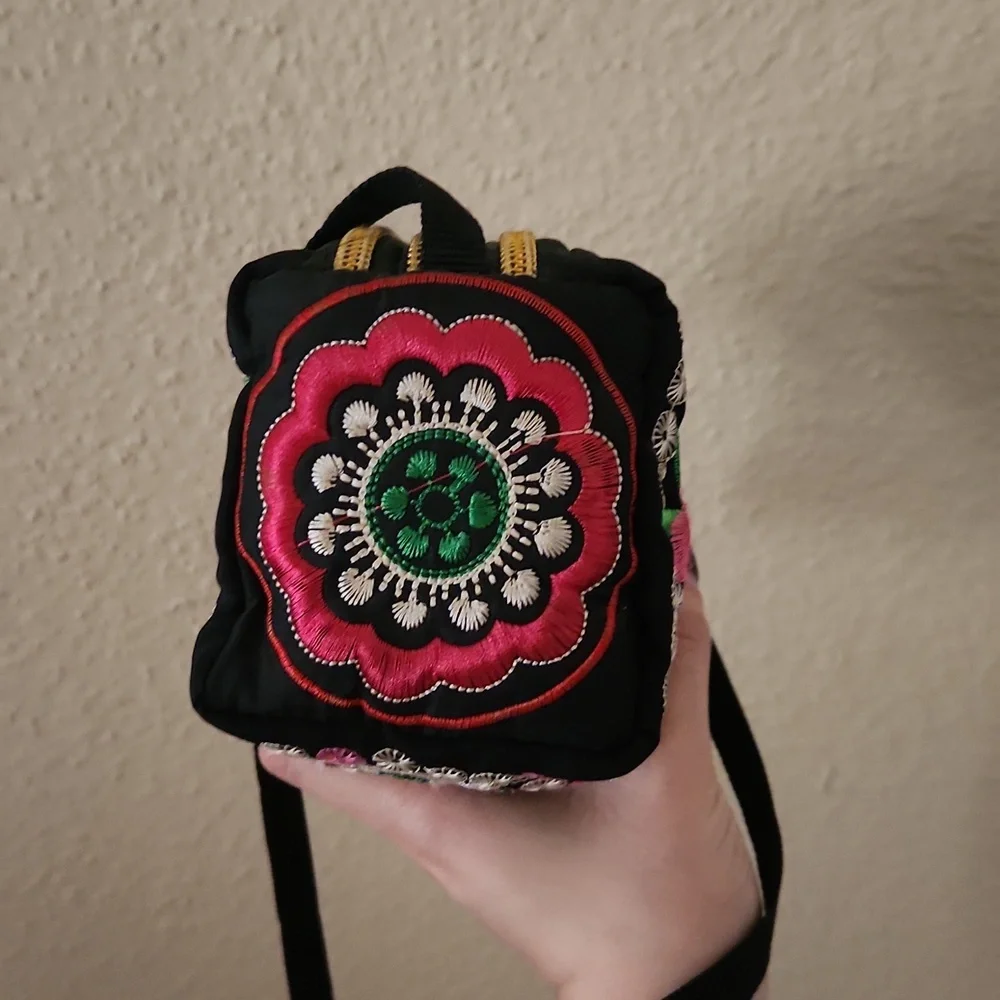 Bag - Picture 3 of 4